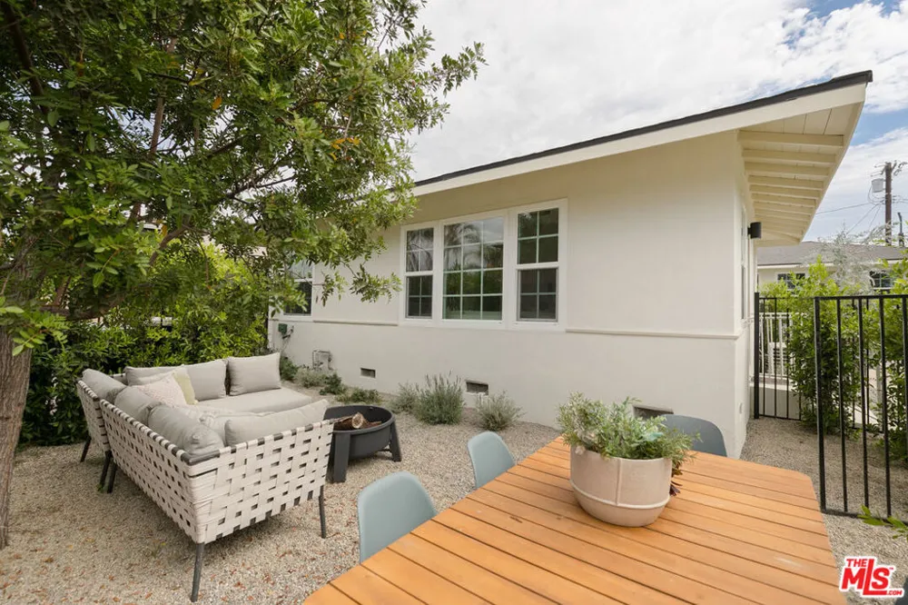 4020 Bemis Street #A Los Angeles, CA 90039
