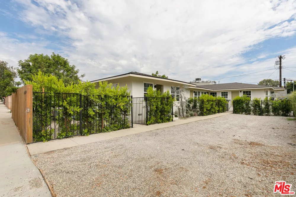 4020 Bemis Street #A Los Angeles, CA 90039
