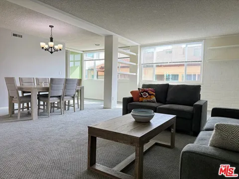 540 Kelton Avenue #2A
