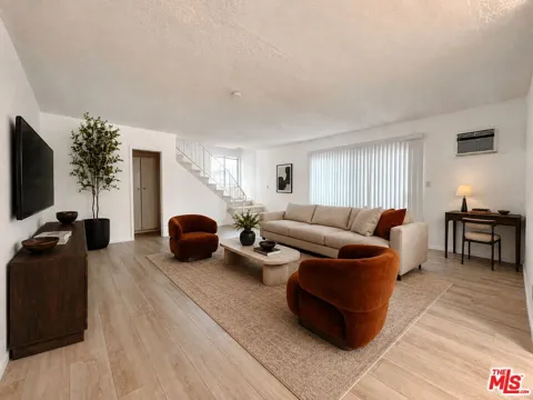 935 Alfred Street #5