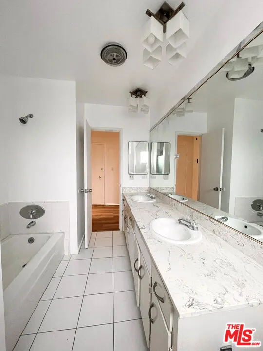 935 Alfred Street #5 West Hollywood, CA 90069