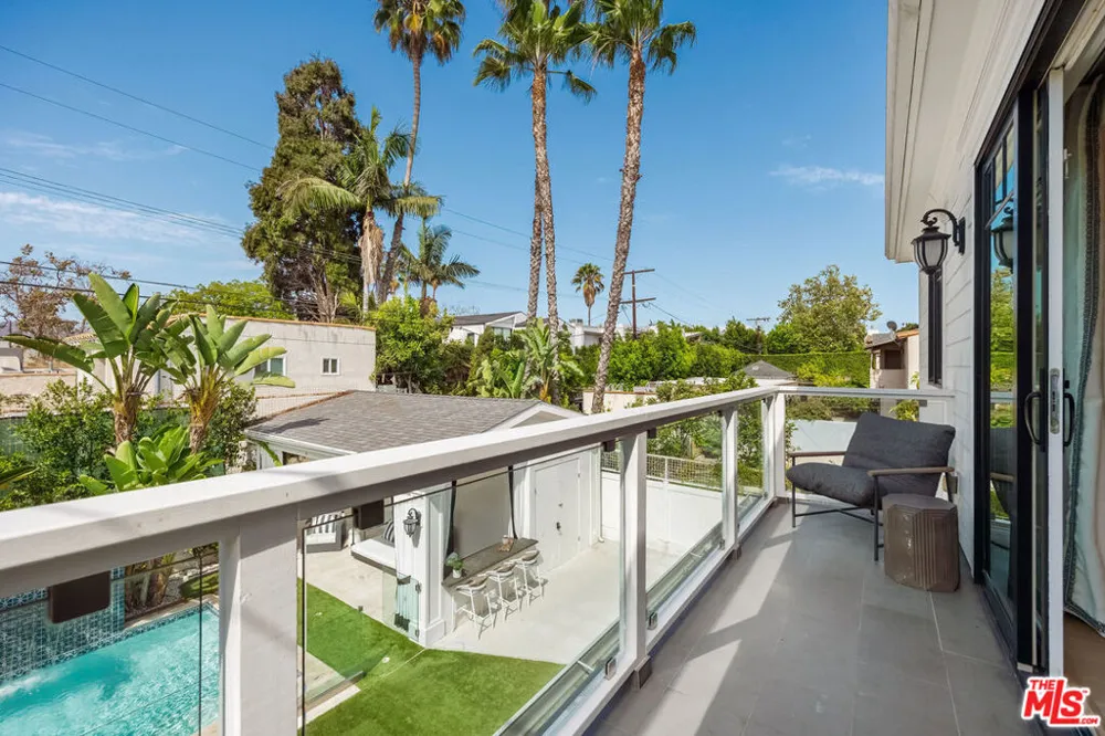 6227 W 5th Street Los Angeles, CA 90048