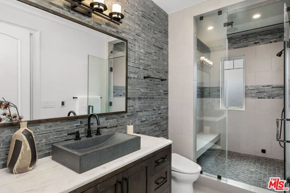6227 W 5th Street Los Angeles, CA 90048