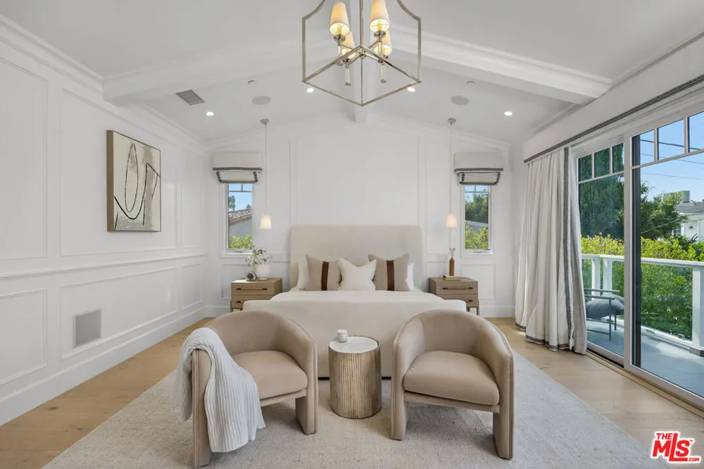 6227 W 5th Street Los Angeles, CA 90048