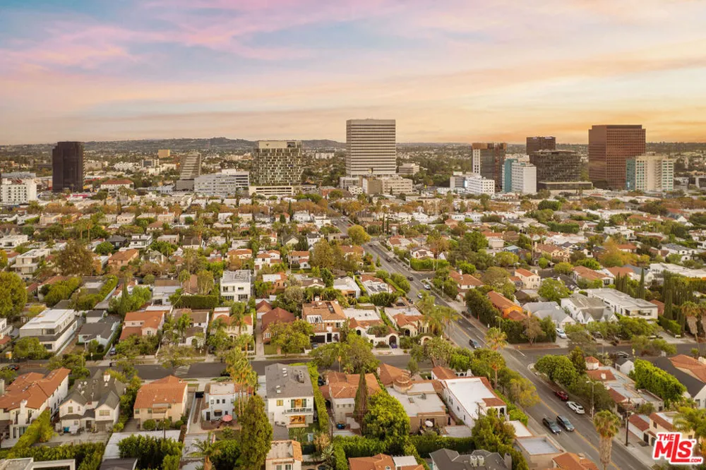 6227 W 5th Street Los Angeles, CA 90048
