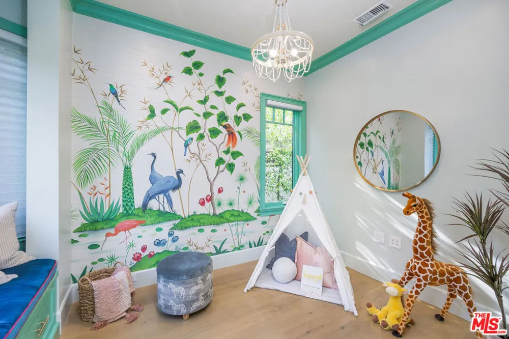 6227 W 5th Street Los Angeles, CA 90048