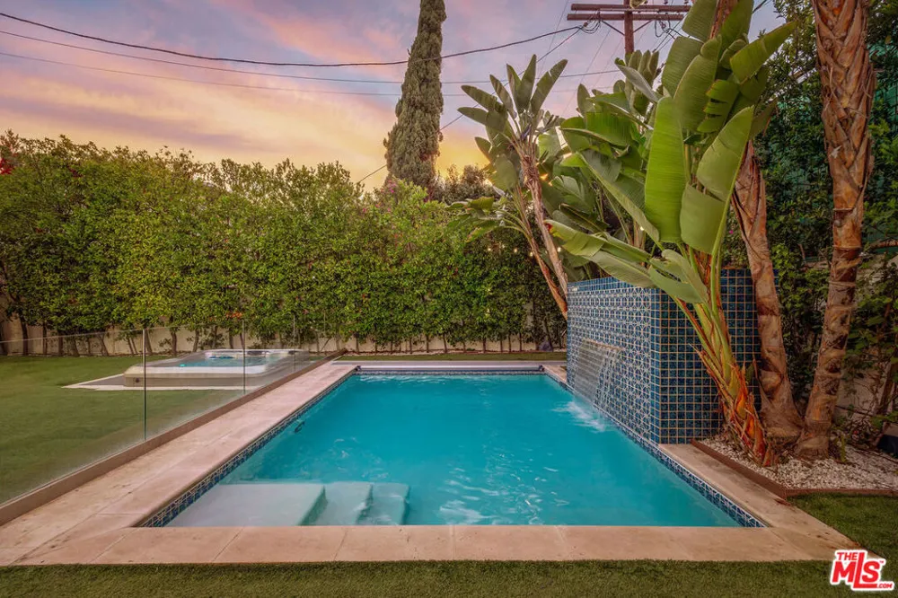 6227 W 5th Street Los Angeles, CA 90048