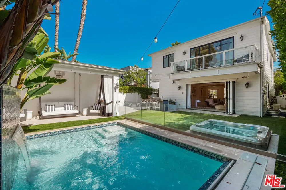 6227 W 5th Street Los Angeles, CA 90048