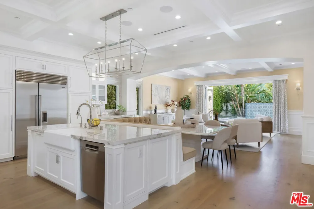 6227 W 5th Street Los Angeles, CA 90048