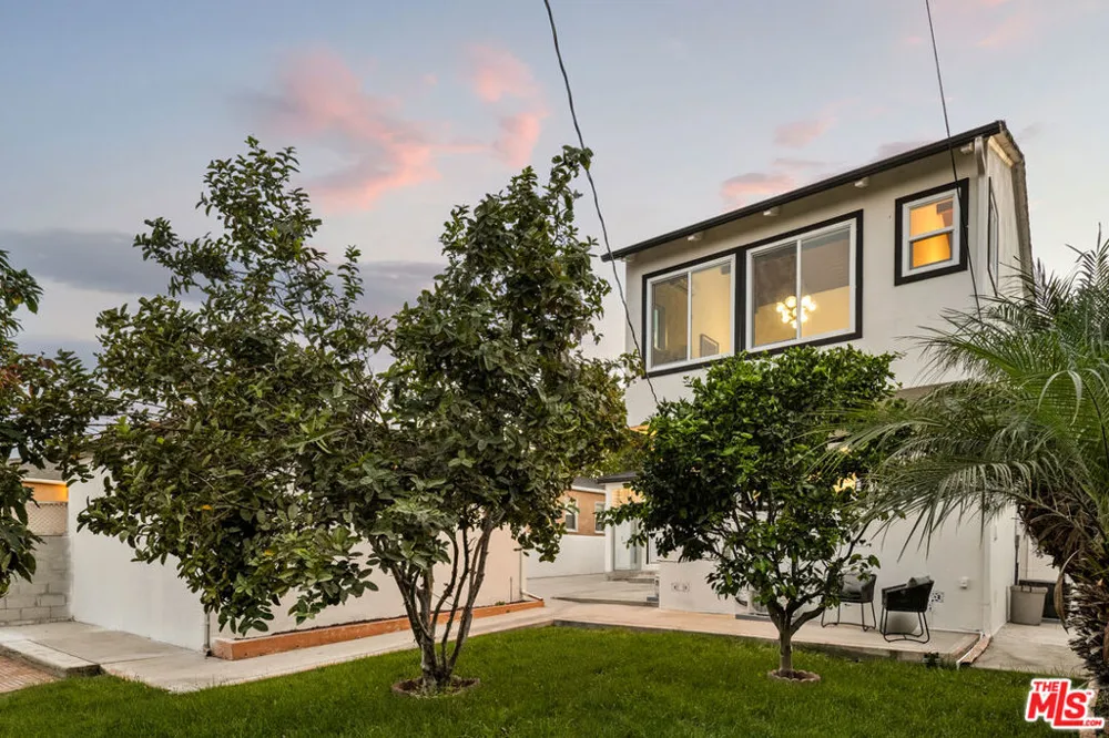 7820 Airlane Avenue Los Angeles, CA 90045