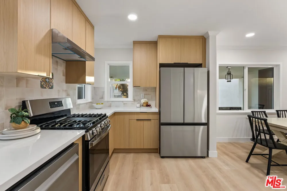 7820 Airlane Avenue Los Angeles, CA 90045