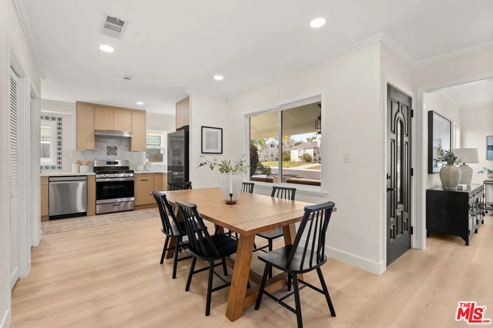 7820 Airlane Avenue Los Angeles, CA 90045