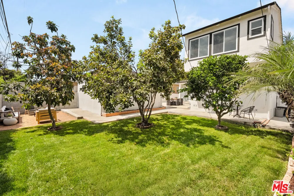7820 Airlane Avenue Los Angeles, CA 90045