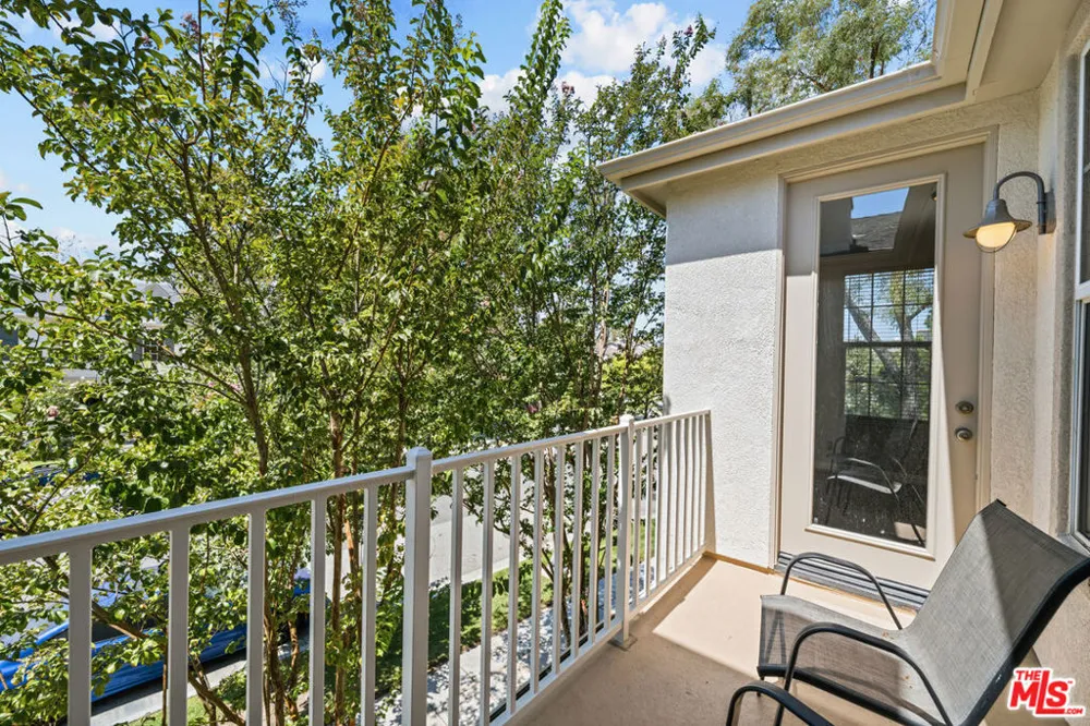 24136 Victoria Lane #23 Valencia, CA 91355
