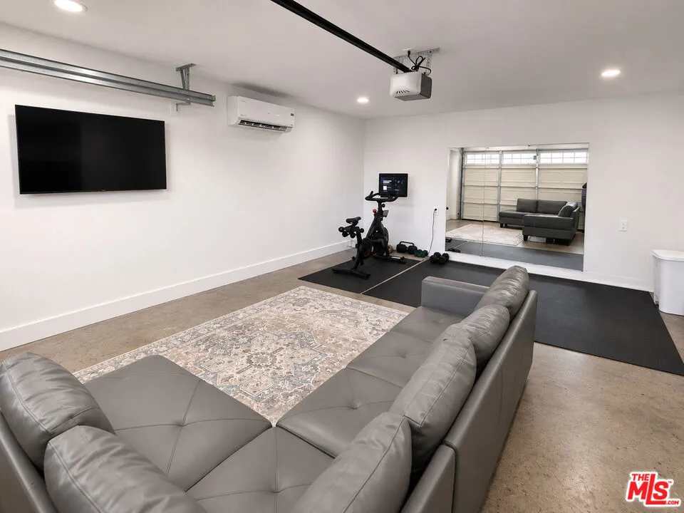 3641 Greenglade Avenue Pico Rivera, CA 90660