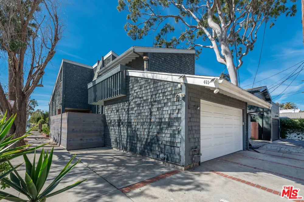 469 Sherman Avenue Venice, CA 90291