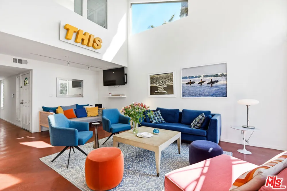 469 Sherman Avenue Venice, CA 90291