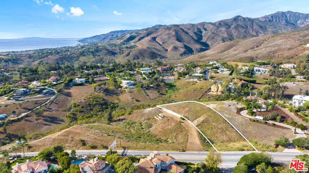 5981 Kanan Dume Road Malibu, CA 90265