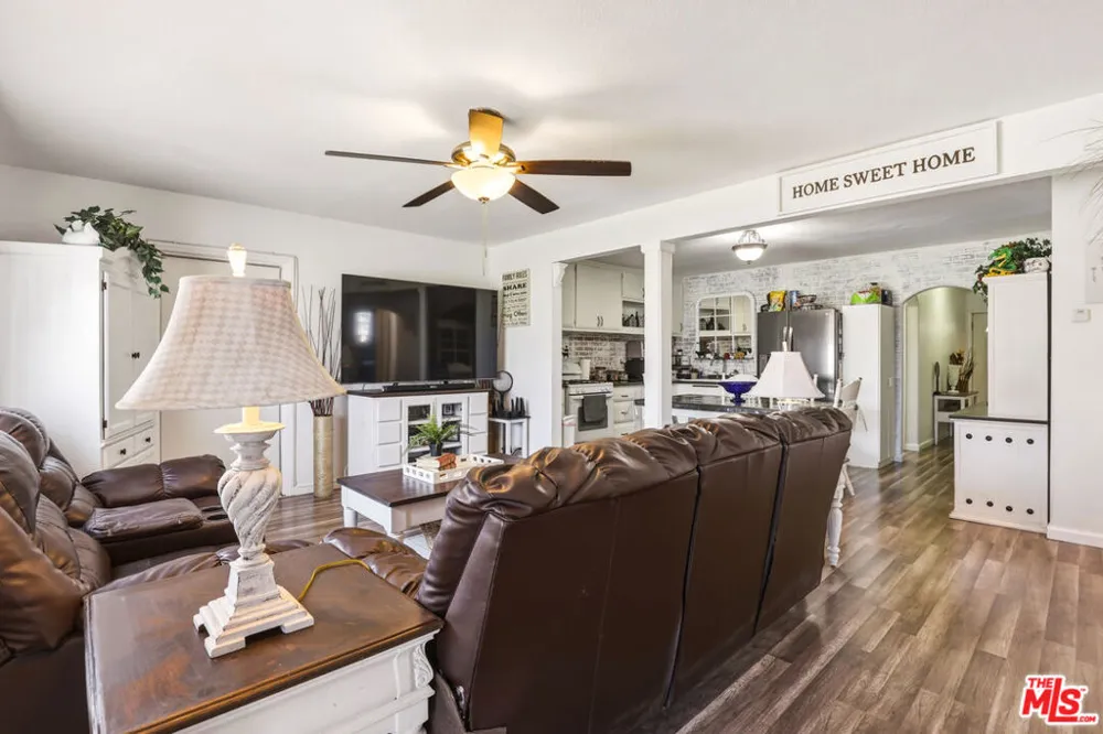 512 Orange Avenue La Puente, CA 91744