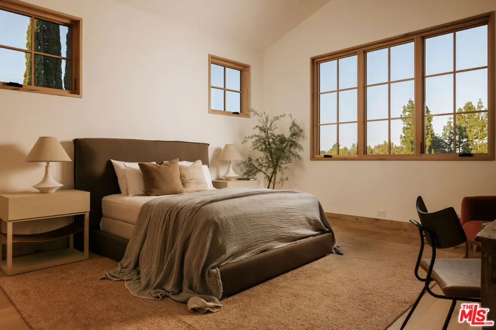 5350 Round Meadow Road Hidden Hills, CA 91302