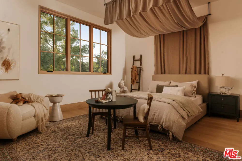5350 Round Meadow Road Hidden Hills, CA 91302