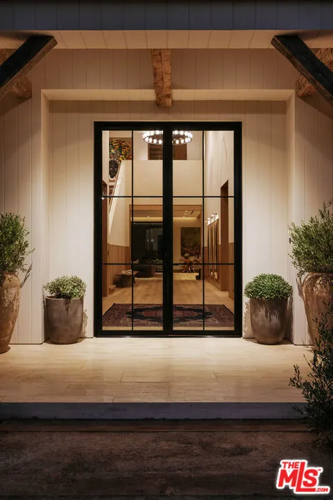 5350 Round Meadow Road Hidden Hills, CA 91302