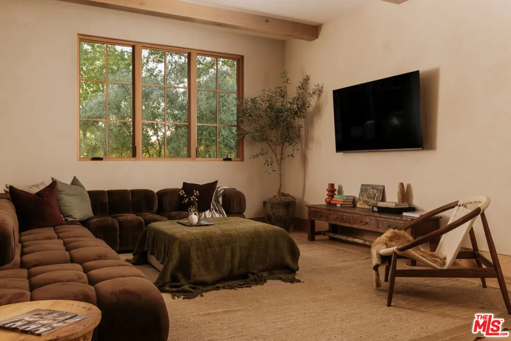 5350 Round Meadow Road Hidden Hills, CA 91302