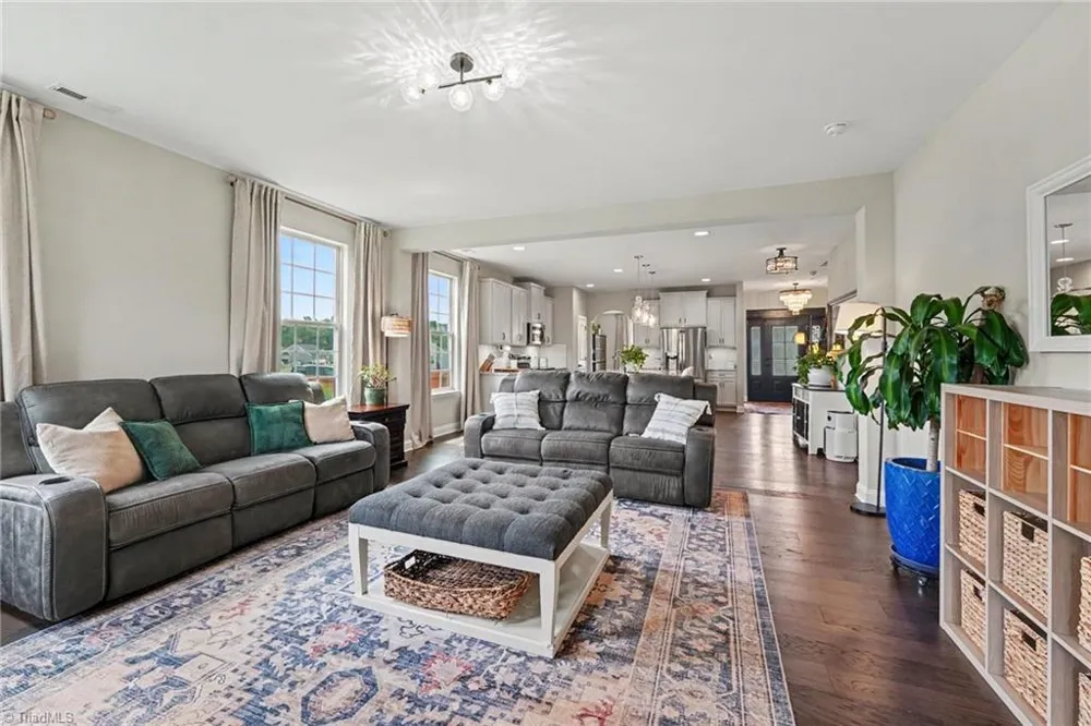 6475 Rogers Farm Road Pleasant Garden, NC 27313