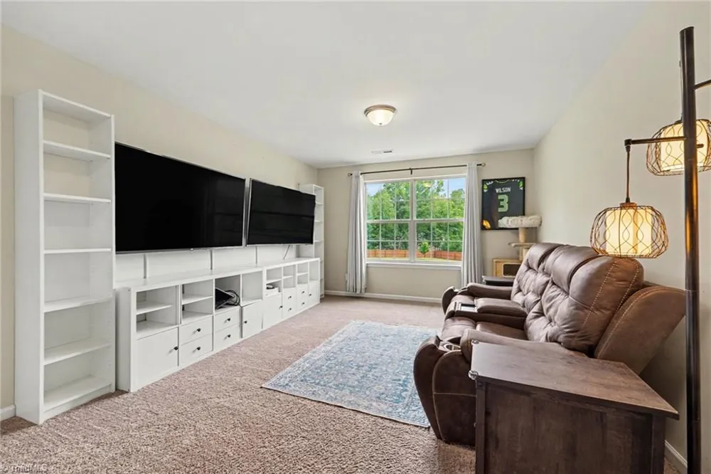 6475 Rogers Farm Road Pleasant Garden, NC 27313