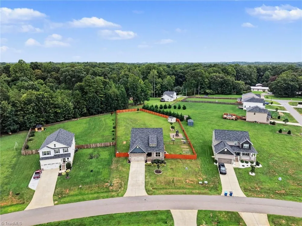 6475 Rogers Farm Road Pleasant Garden, NC 27313