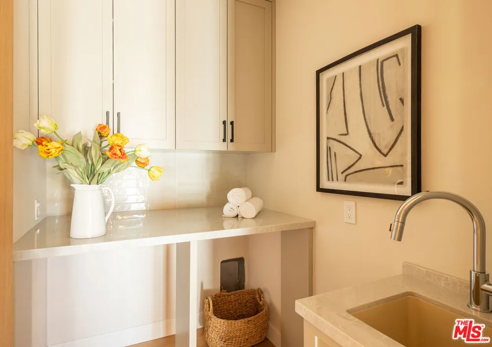 12427 Cumpston Street Los Angeles, CA 91607