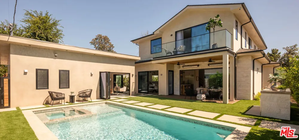 12427 Cumpston Street Los Angeles, CA 91607