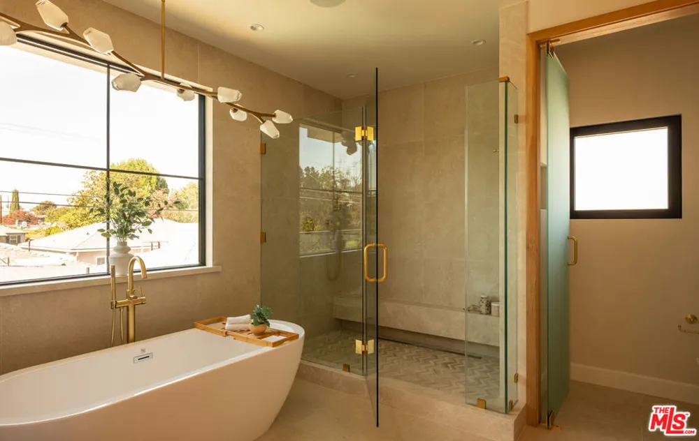 12427 Cumpston Street Los Angeles, CA 91607