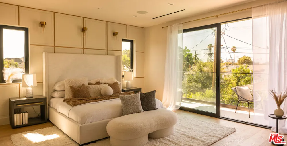 12427 Cumpston Street Los Angeles, CA 91607