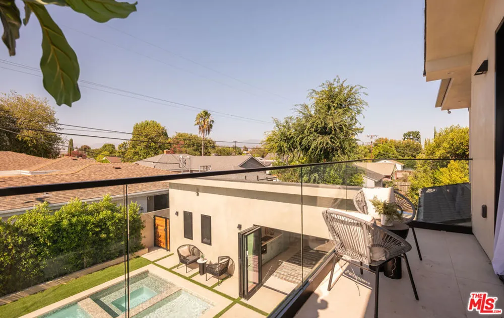 12427 Cumpston Street Los Angeles, CA 91607