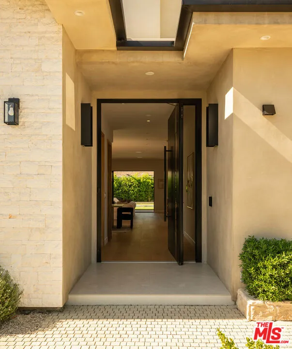 12427 Cumpston Street Los Angeles, CA 91607