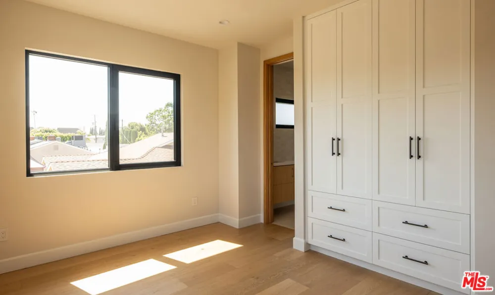 12427 Cumpston Street Los Angeles, CA 91607