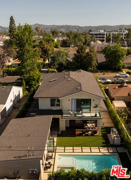 12427 Cumpston Street Los Angeles, CA 91607
