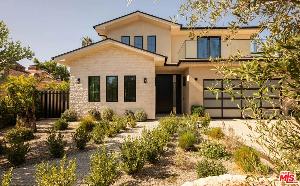 12427 Cumpston Street Los Angeles, CA 91607