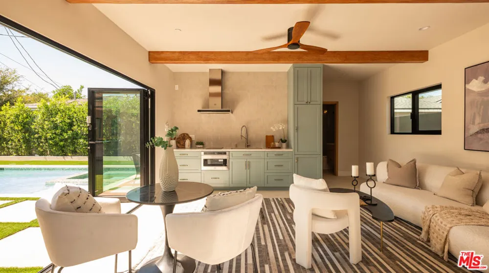 12427 Cumpston Street Los Angeles, CA 91607