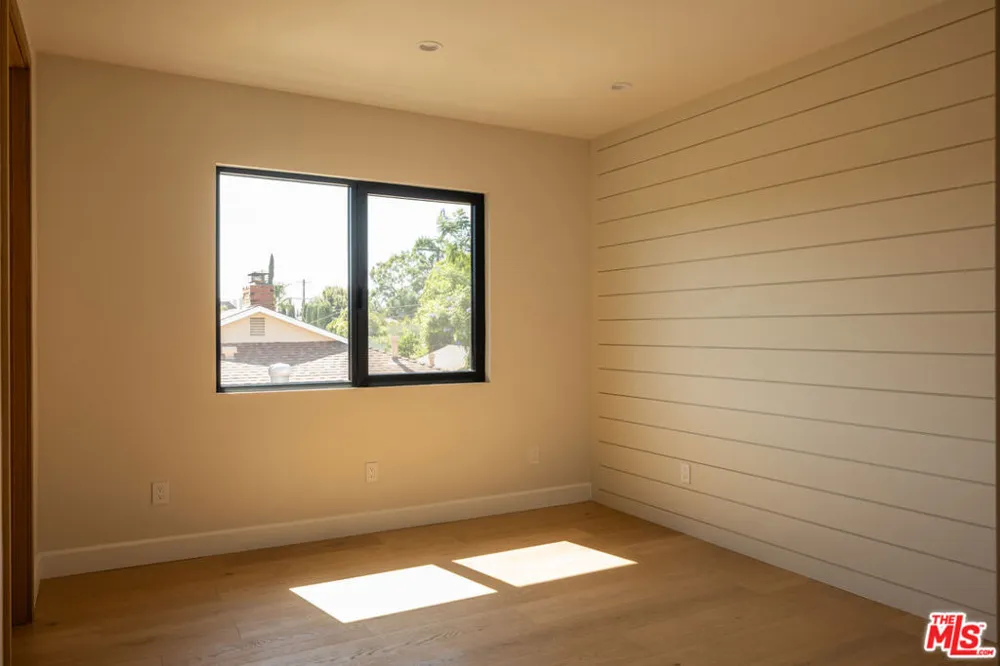 12427 Cumpston Street Los Angeles, CA 91607