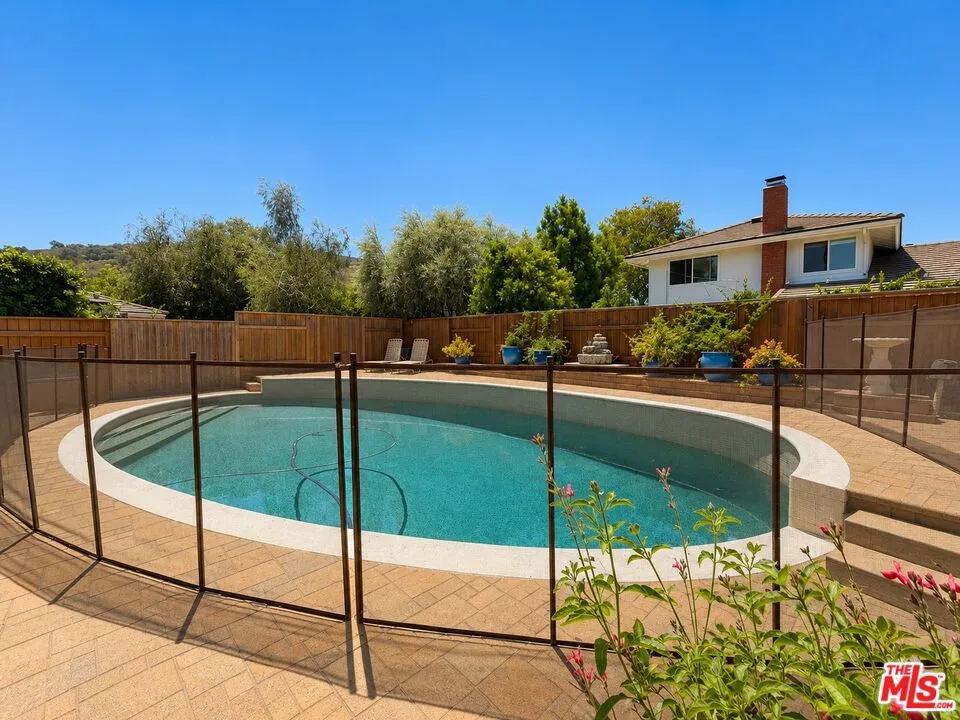 1615 Wellington Place Westlake Village, CA 91361