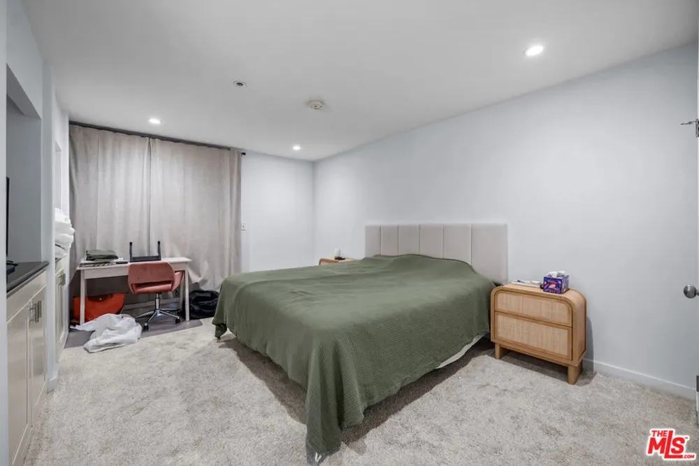 121 S Hope Street #517 Los Angeles, CA 90012