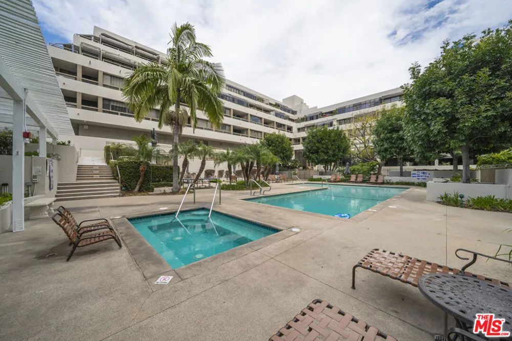 121 S Hope Street #517 Los Angeles, CA 90012
