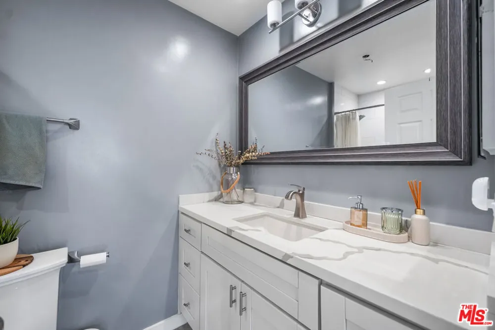 121 S Hope Street #517 Los Angeles, CA 90012