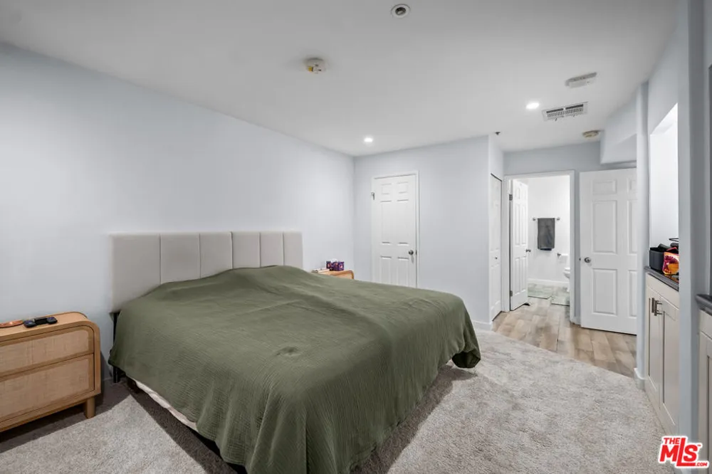 121 S Hope Street #517 Los Angeles, CA 90012