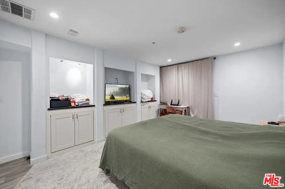 121 S Hope Street #517 Los Angeles, CA 90012