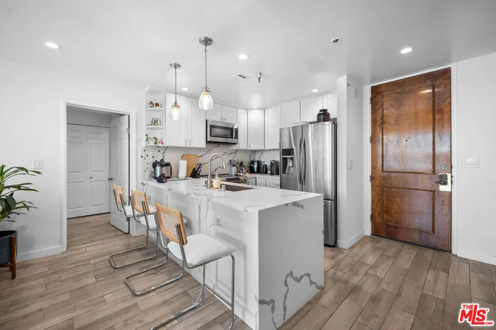 121 S Hope Street #517 Los Angeles, CA 90012