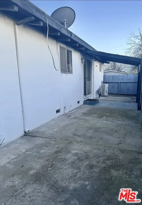 111 W 23 Rd Street Tracy, CA 95376