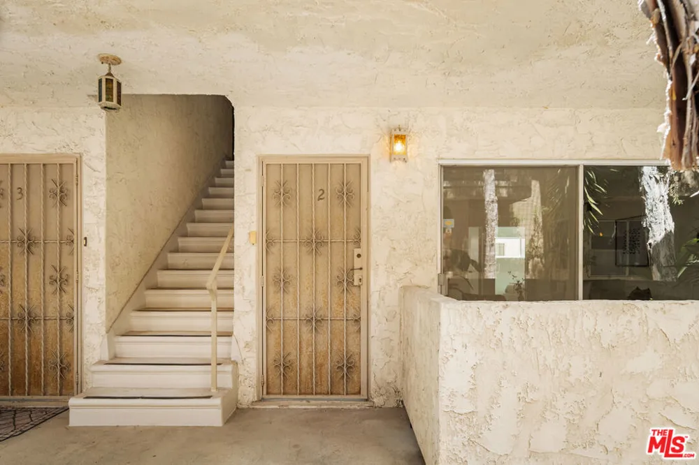 2225 20th Street #2 Santa Monica, CA 90405